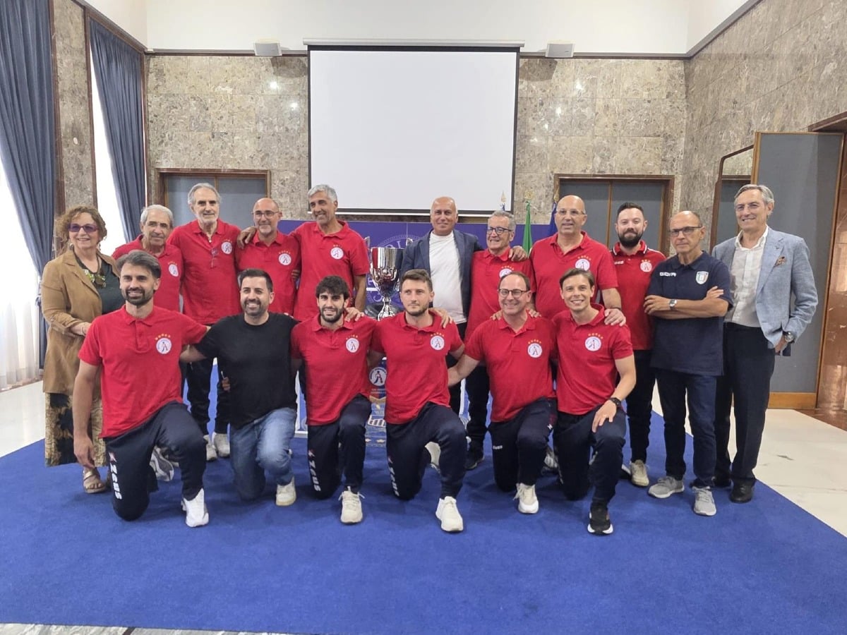 I Medici Cosenza FC campioni d’Italia: il sindaco Franz Caruso celebra il sesto scudetto a Palazzo dei Bruzi - Foto Uff. Stampa Comune di Cosenza