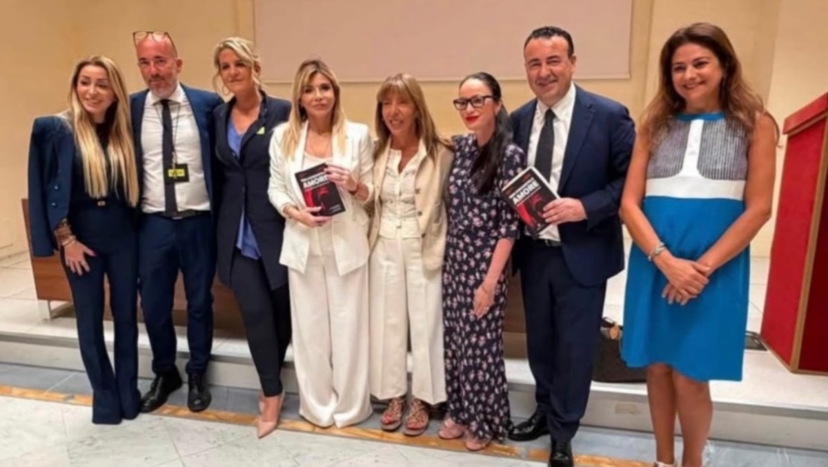 "Non chiamatelo amore", riconoscimento al Senato per il libro di Vittoriana Abate e Cataldo Calabretta - 