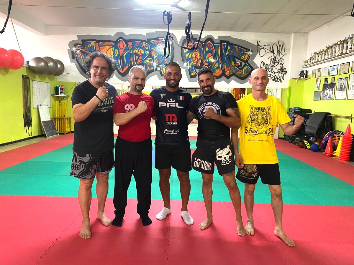MMA, giornata storica per la Calabria: consegnate le prime Cinture Nere Federkombat riconosciute dal CONI - Foto Uff. Stampa MMA Calabria