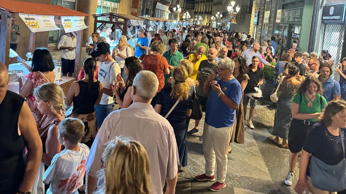 Catanzaro - Conpait protagonista a San Vitaliano: 7mila coppette di gelato per celebrare l'artigianato - Foto Uff. Stampa Conpait Calabria