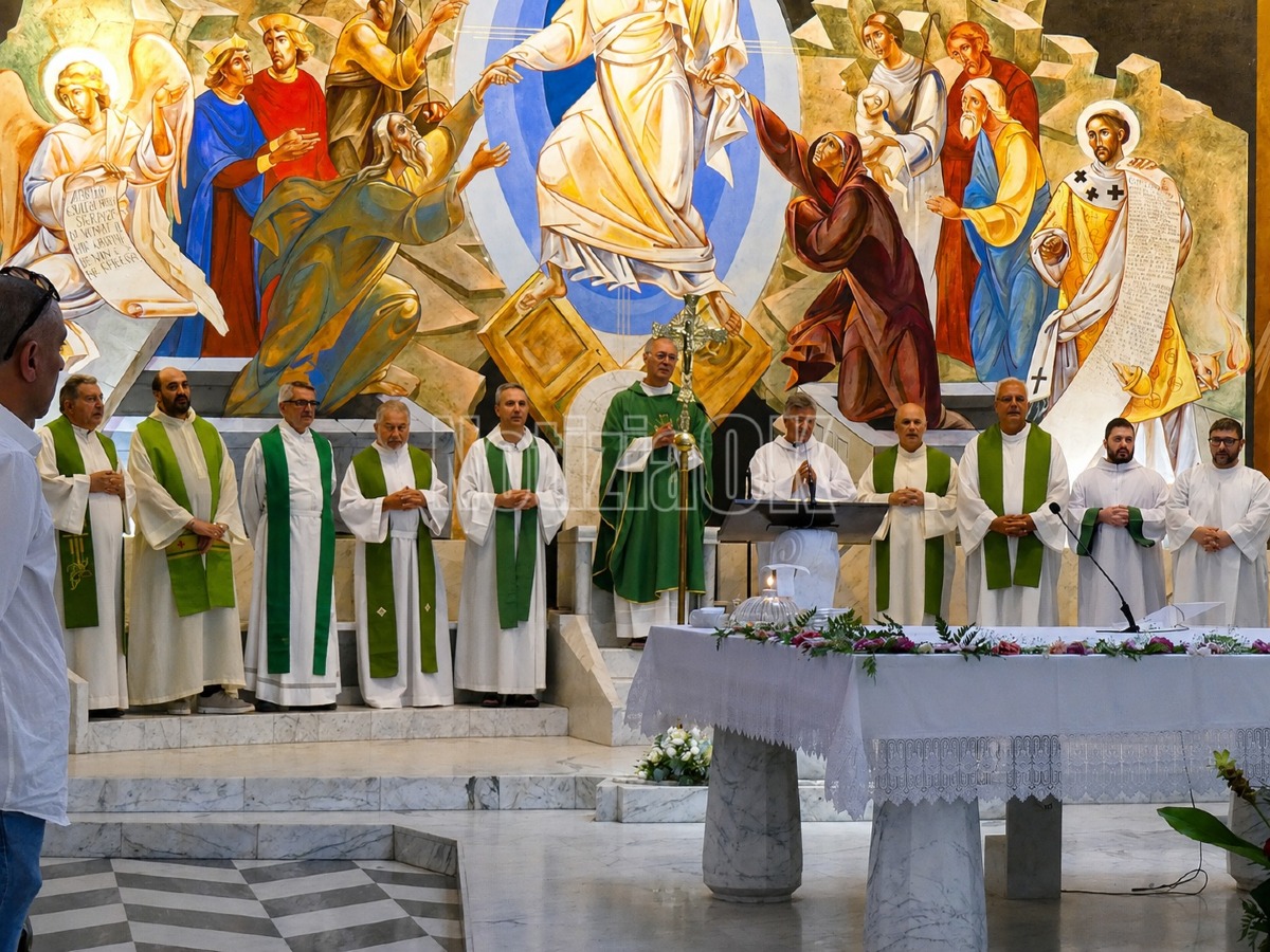 Crotone ha ricordato Monsignor Cantafora : «Ci ha lasciato l'amore per il Vangelo fino all'ultimo» - Foto: Redazione 