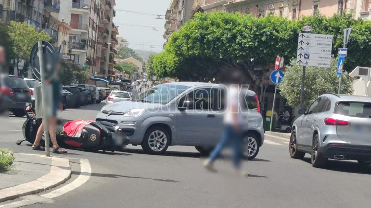Crotone, nuovo incidente tra Piazza Pitagora e via Nicoletta: traffico in tilt - Foto: Redazione 