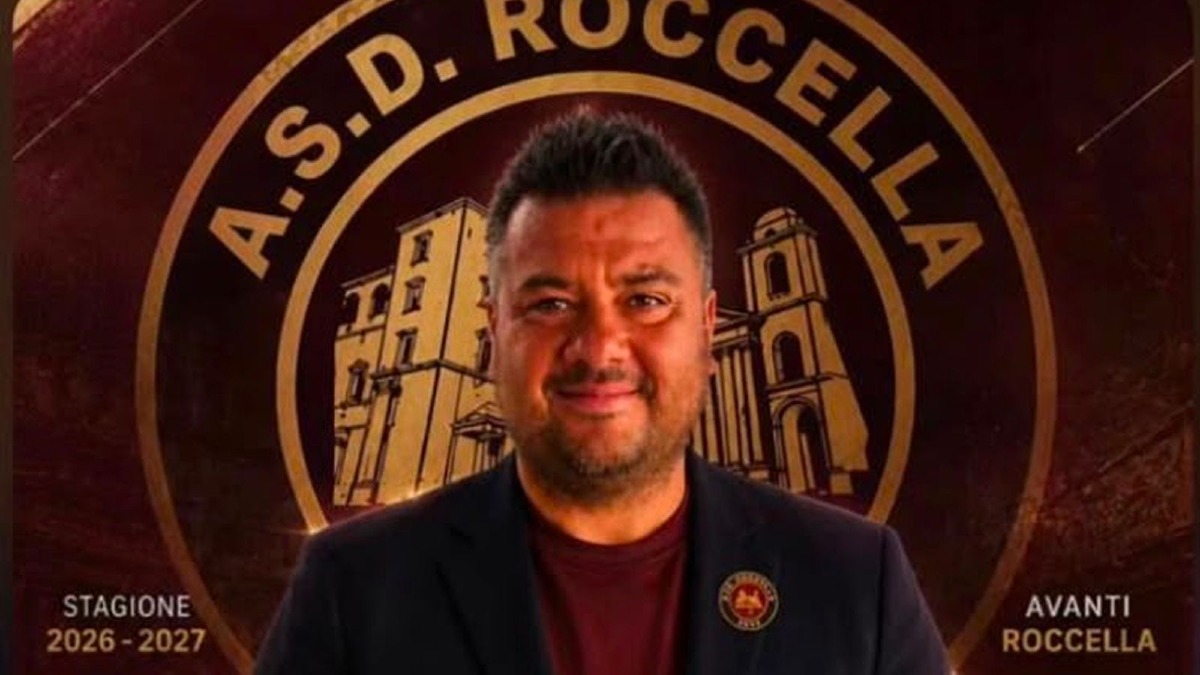 Il crotonese Michele Alosa riparte dal Roccella 1935: guiderà la Juniores U19 e sarà vice della prima squadra - Foto Uff. Stampa ASD Roccella 