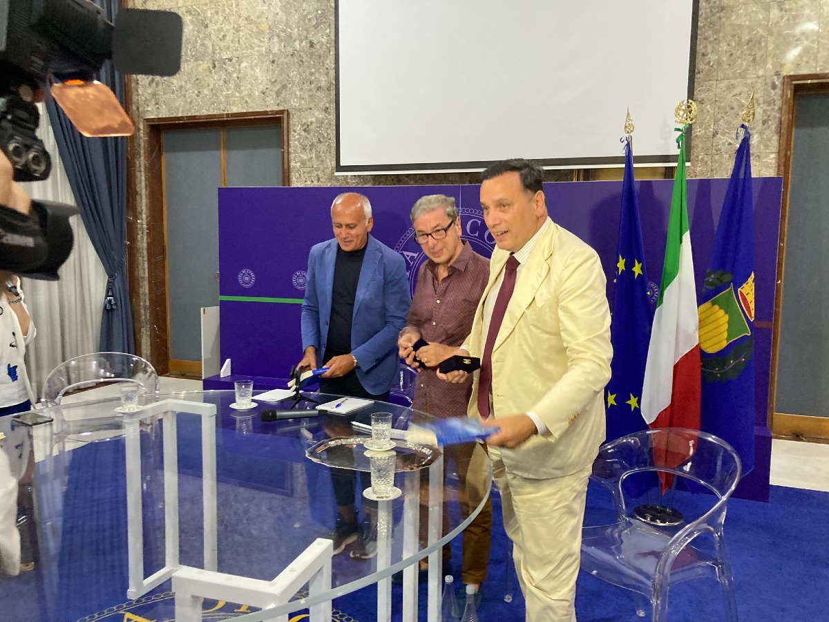 Cosenza, Palazzo dei Bruzi gremito per il nuovo libro di Antonio Monda - Foto: Uff. Stampa Comune di Cosenza 