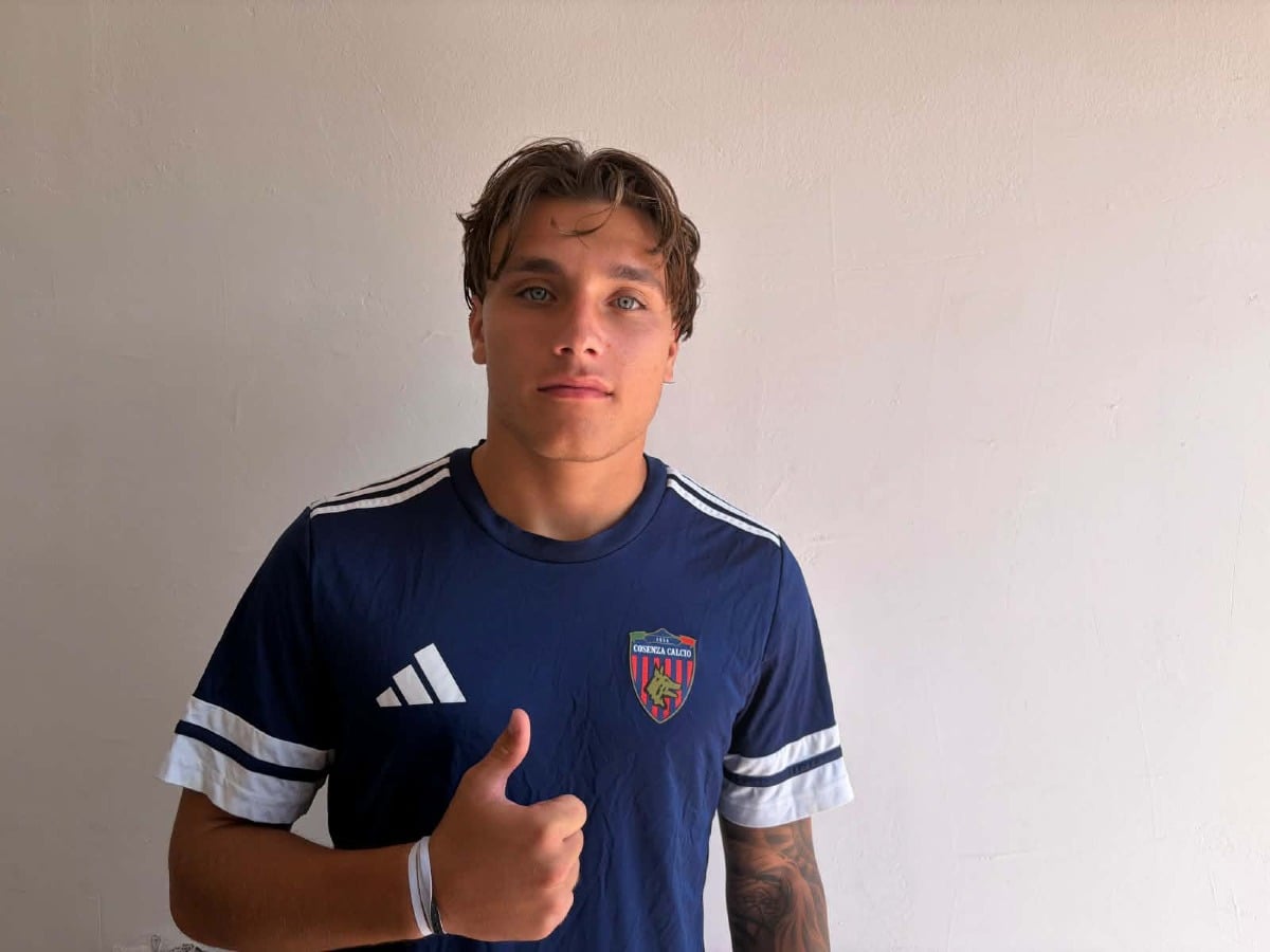 Il Cosenza Calcio annuncia l’arrivo di Mattia Almaviva  - Foto: Uff. Stampa Cosenza Calcio