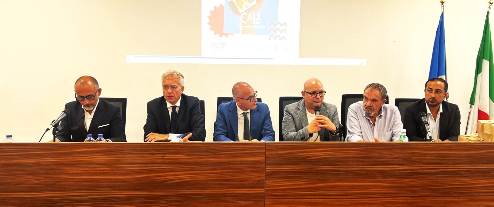 Festival delle Alici di Fuscaldo, presentata la 15ª edizione: dal 30 luglio al 2 agosto - Foto Uff. Stampa Comune di Fuscaldo 