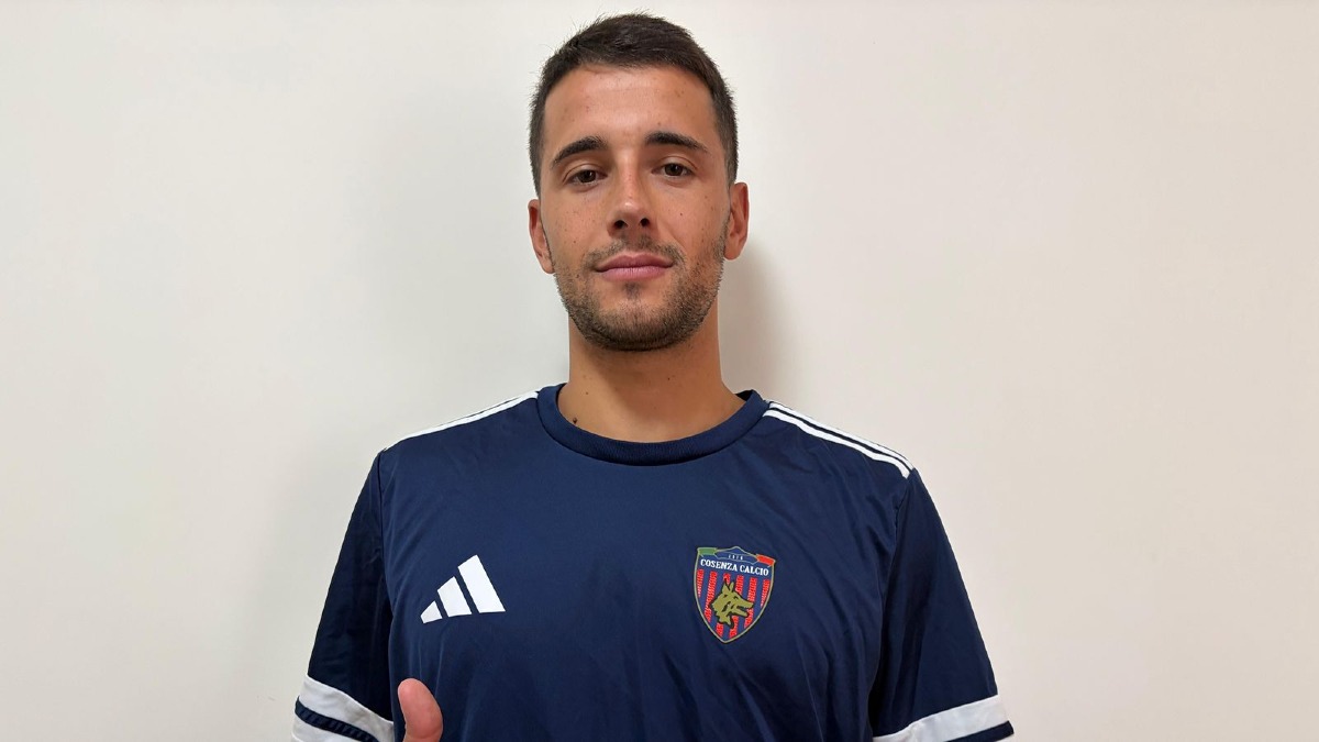 Cosenza, il centrocampo si rinforza: ufficiale l'ingaggio di Antonio D'Alena - Foto Uff. Stampa Cosenza Calcio 
