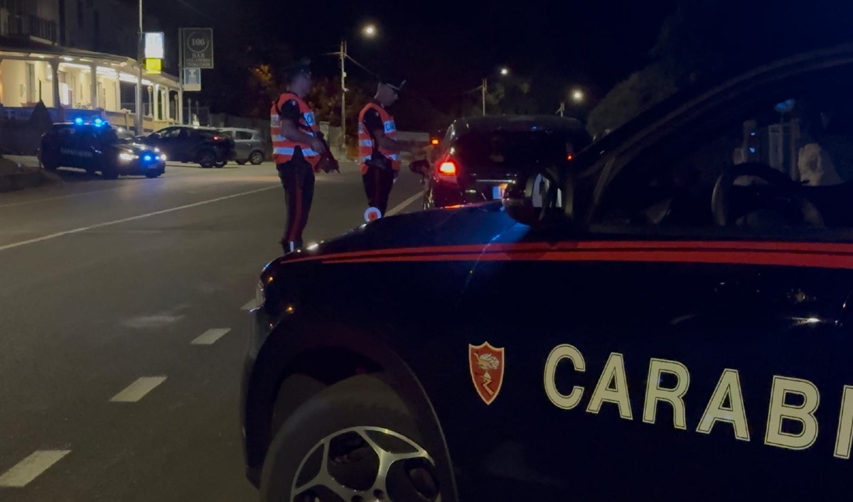 Guida in stato di ebbrezza sulla Statale 106: denunciato un 27enne della provincia di Crotone - Foto Uff. Stampa Carabinieri 