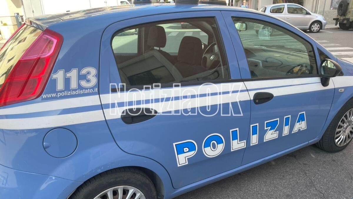 Crotone - Cerca di fuggire alla vista della Polizia: arrestato con 40 grammi di cocaina - Foto: Redazione
