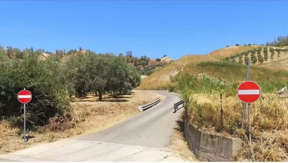 San Mauro Marchesato, senso unico su via Arenella dal 27 luglio al 31 agosto - Foto: Uff. Stampa Comune di San Mauro Marchesato