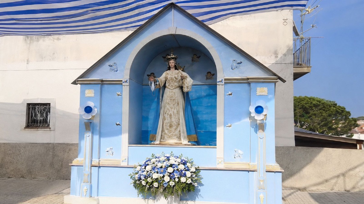 Catanzaro, annullata la processione della Madonna di Porto Salvo: mare troppo agitato - Foto: Redazione 