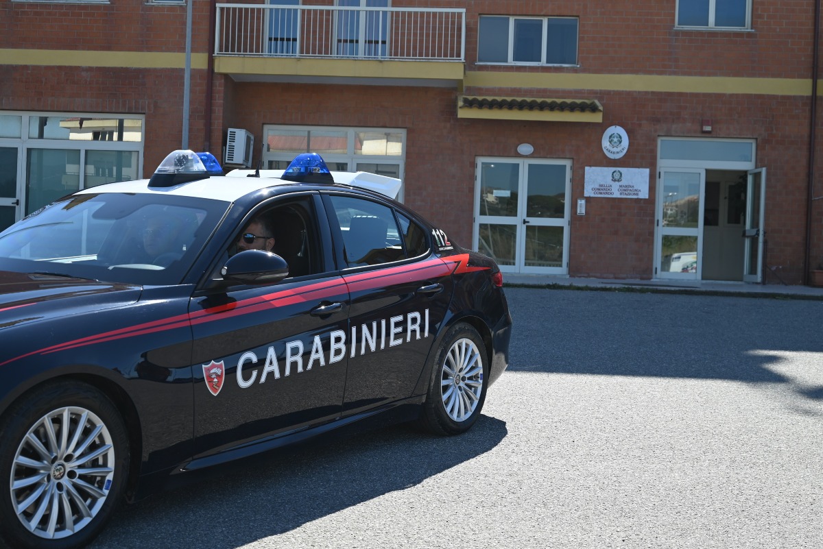 Botricello, ruba in due negozi: denunciato 35enne di Isola Capo Rizzuto - Foto Uff. Stampa Carabinieri