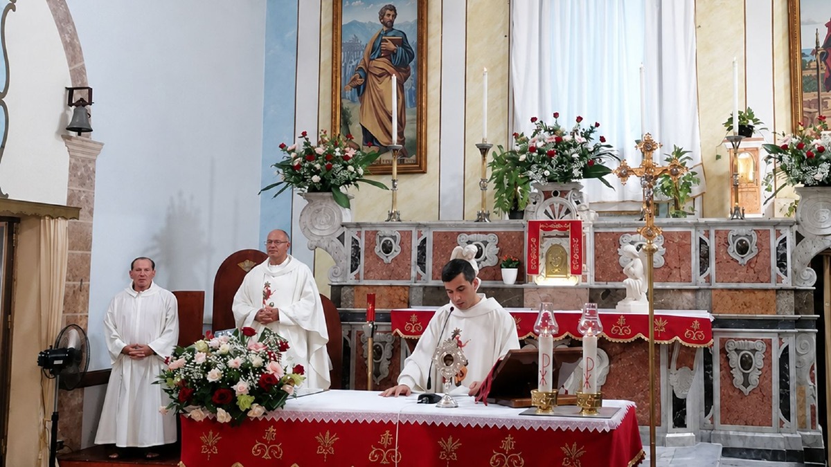 Papanice rinnova la fede in San Pantaleone: fedeli tra messa solenne e processione - Foto Uff. Stampa Comune di Crotone
