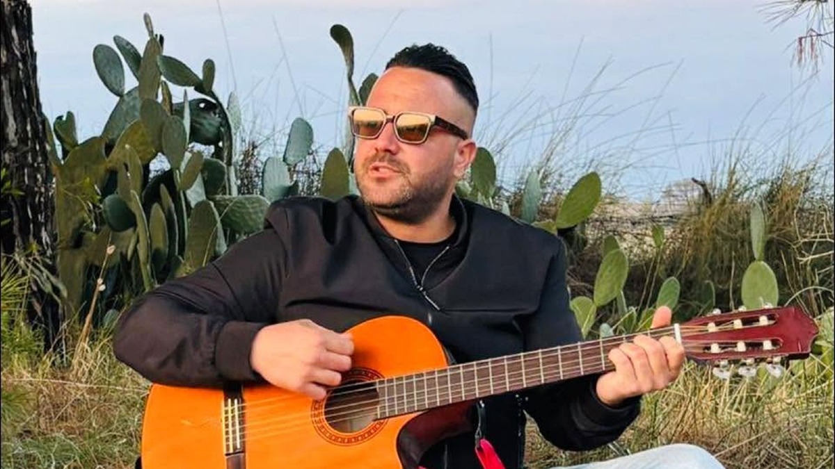 Pietrapaola, il 14 agosto arriva Salvatore Benincasa: concerto e fuochi pirotecnici - Foto Profilo Ufficiale 