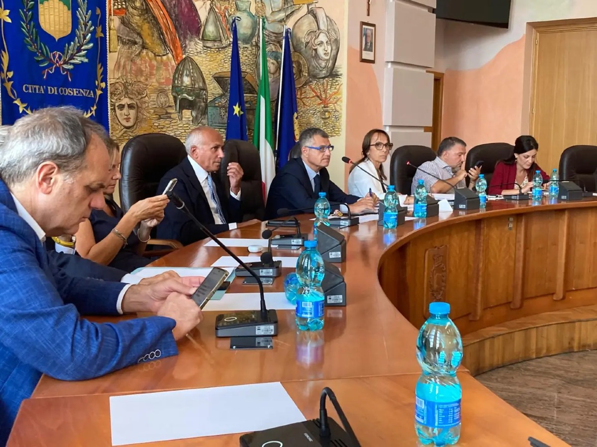 Cosenza, il Consiglio approva la riduzione della Tari 2026 - Foto: Uff. Stampa Comune di Cosenza