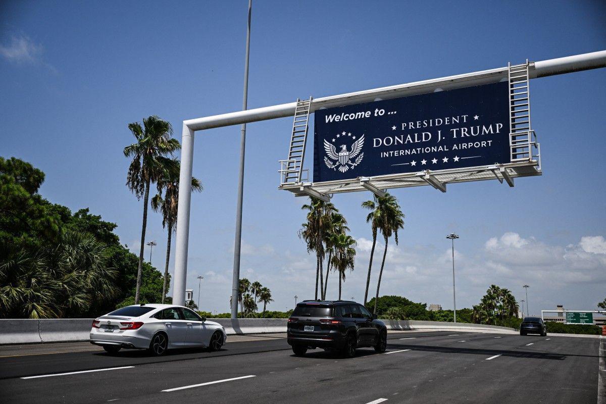 Da ponti e autostrade all'aeroporto di Palm Beach, Trump conquista la toponomastica Usa - 