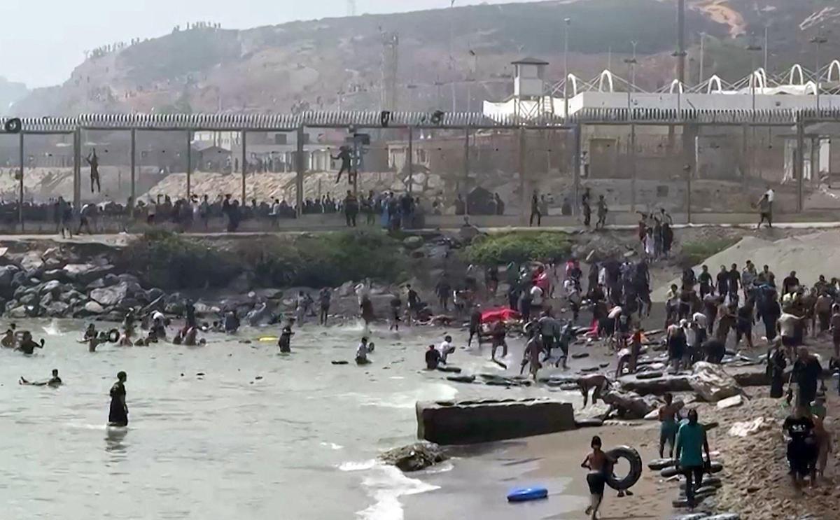 Ex ministro Gb: "Errore Spagna con sanatoria sui migranti, Londra sostenga l'Italia su Schengen" - 