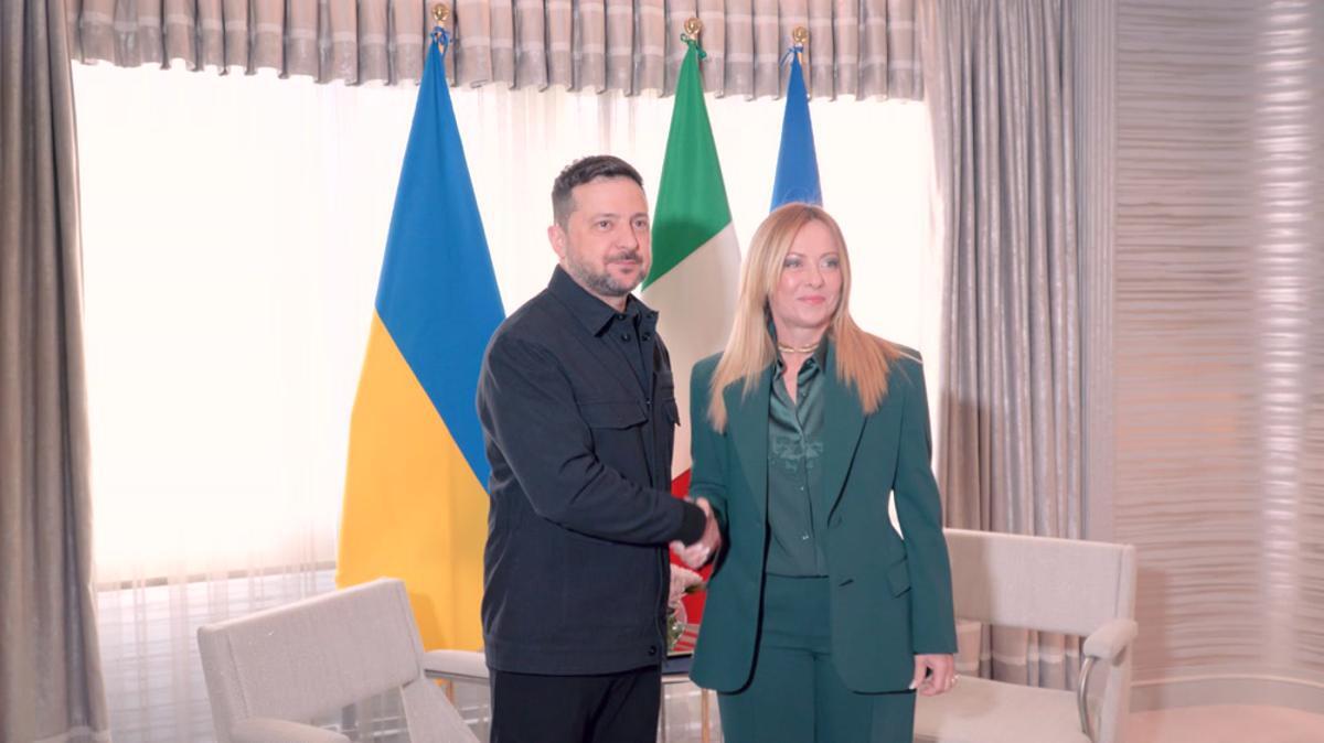 Meloni vede Zelensky, incontro al vertice Nato di Ankara - Video - 