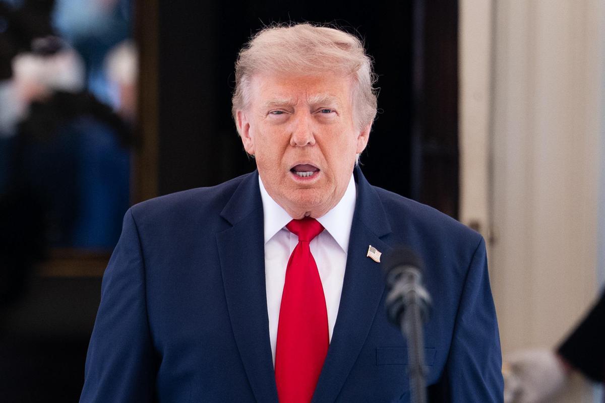Iran, Trump 'guardiano' di Hormuz: tycoon tra rimborsi, blocco navale e terza ondata di raid - 