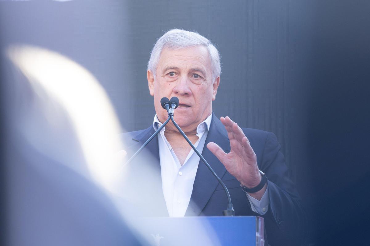 Tajani: "Ecco il piano per abbassare le tasse agli italiani" - 