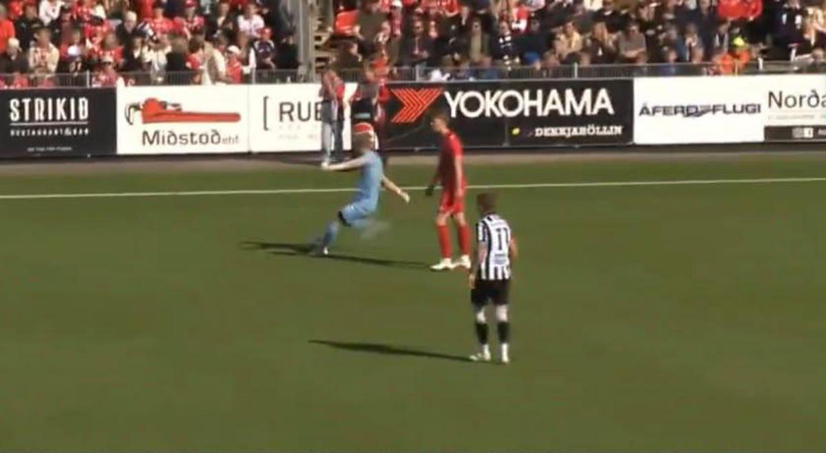 Il gol dell'anno arriva dall'Islanda: la punizione del portiere (da 70 metri) fa il giro del mondo - Video - 