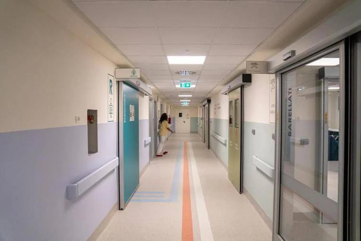 Catanzaro, bimbo di 18 mesi muore in ospedale: altri 4 ricoverati, vanno tutti allo stesso asilo - 