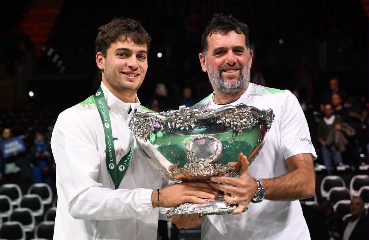 Il papà-coach di Cobolli: "Parigi lascia consapevolezza, ma Wimbledon è un'altra storia. Atp Finals? Sono un obiettivo" - 
