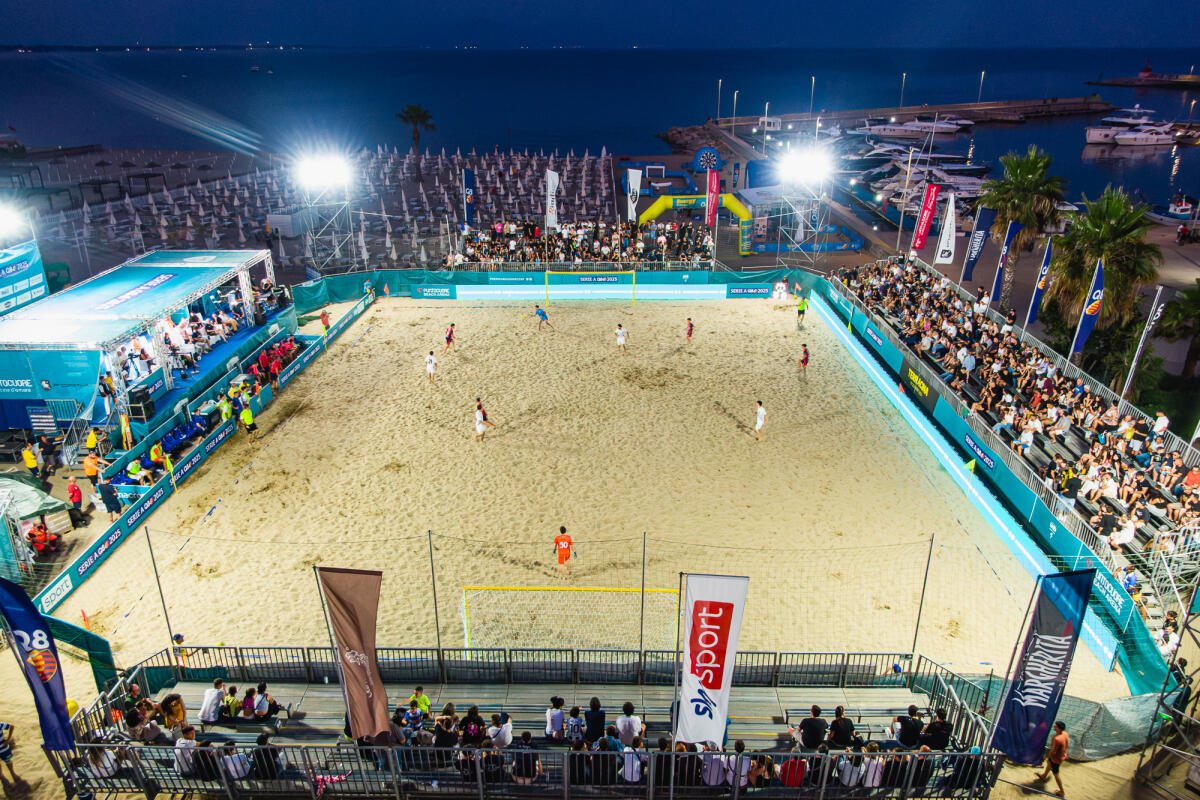 Beach Soccer, seconda sconfitta consecutiva per la Sakro Crotone: il Bologna passa 6-4 ad Anzio - 