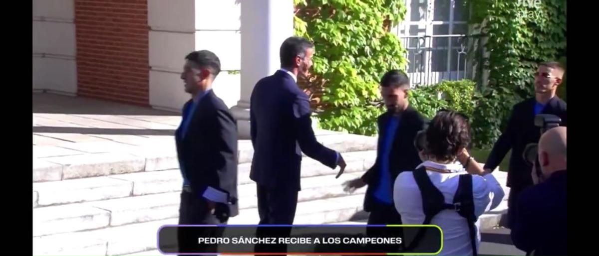 Spagna campione del mondo, l''affronto' di Baena al premier Sanchez nella festa - Video - 