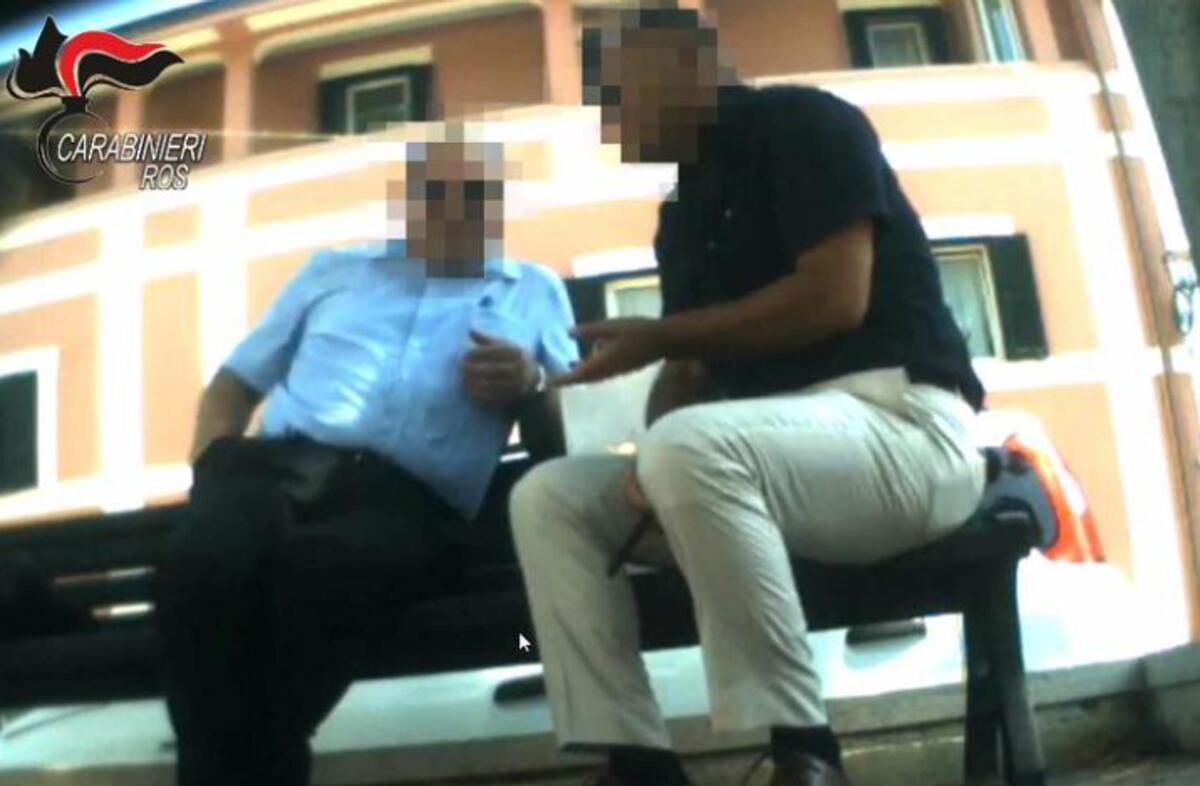Spionaggio, ex 007 arrestati rispondono a gip. Difensore: "Nessun segreto rivelato" - 