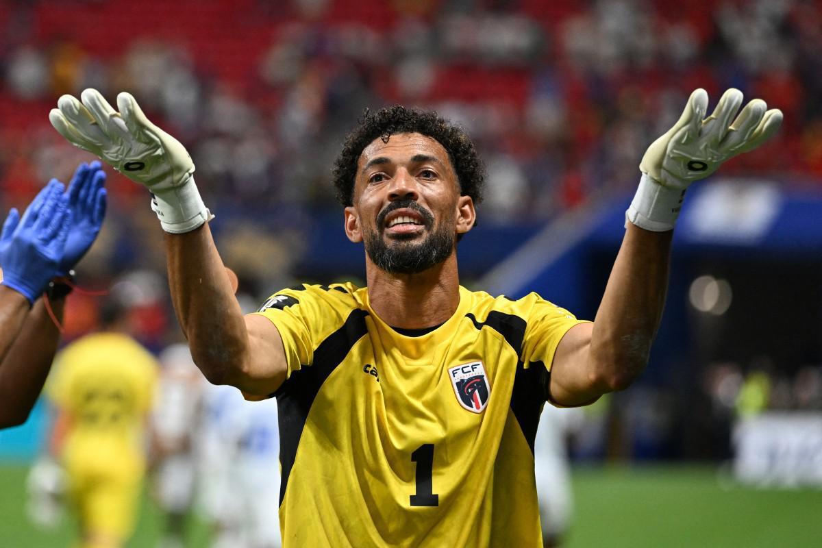 Vozinha, dopo il Mondiale trova squadra e... piange - 