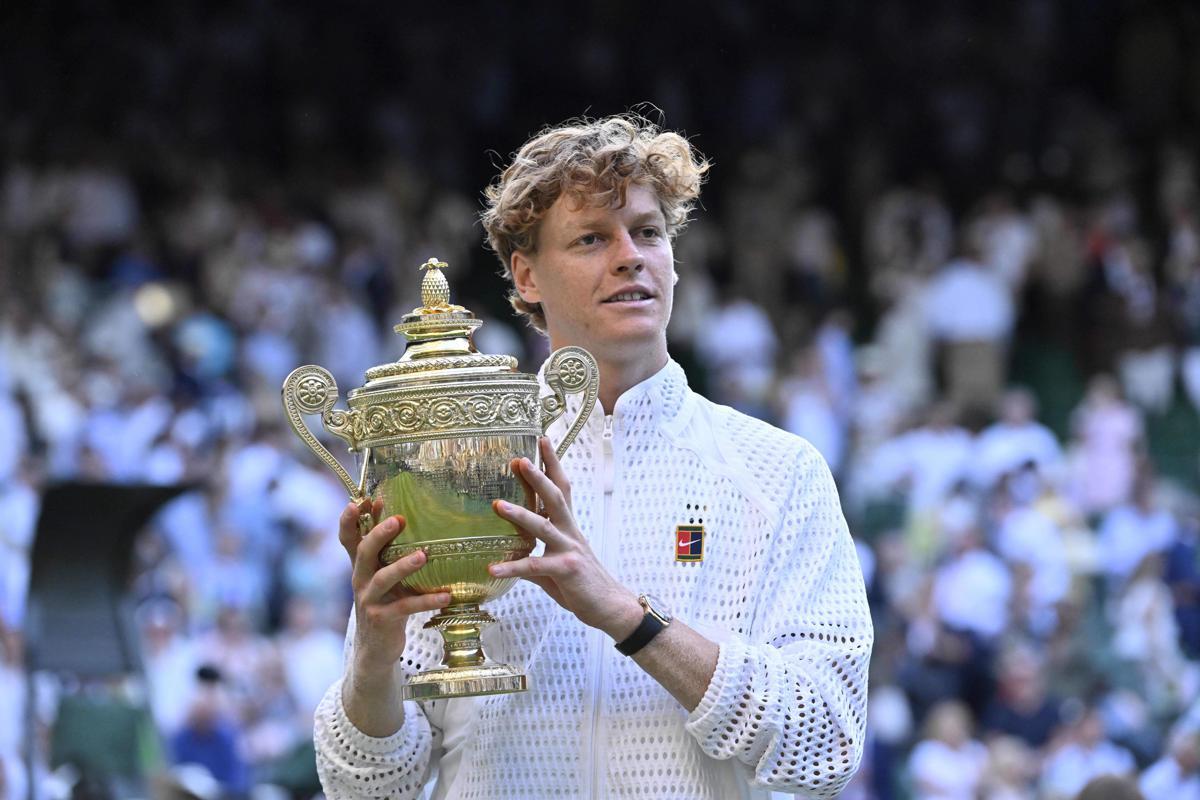 Wimbledon, Sinner show a cena dei vincitori: "Sono brillo, ho fallito esame della patente" - 