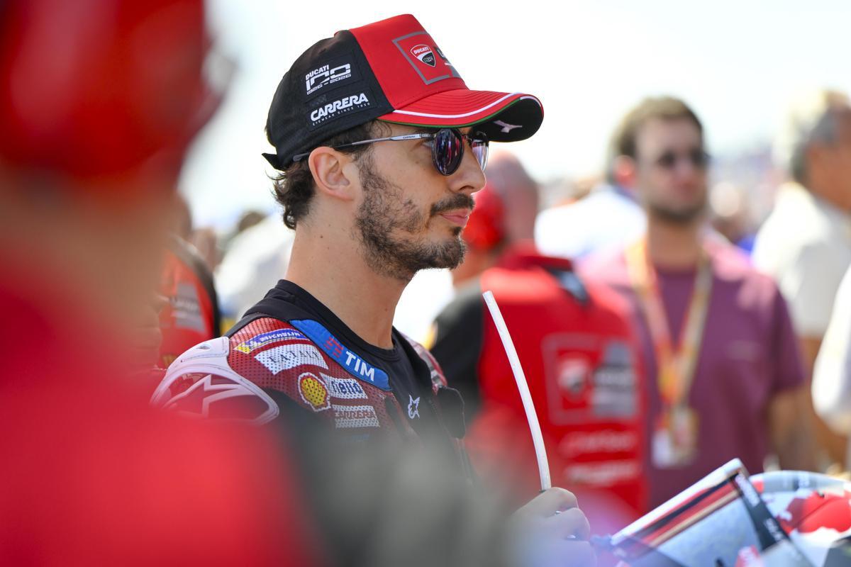 MotoGp, Bagnaia operato all'avambraccio destro, rientro previsto per il Gp di Silverstone - 