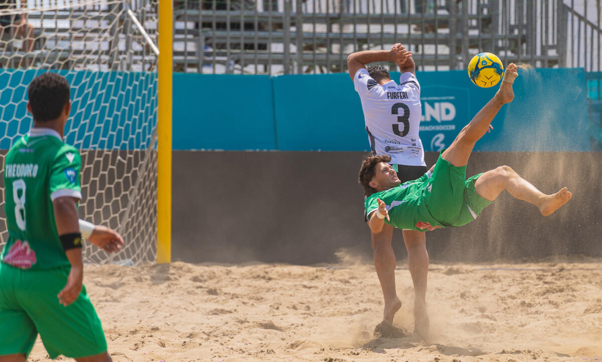 Beach Soccer, l'Icierre Lamezia torna a muovere la classifica: successo ai rigori contro il Genova - Foto: Uff. Stampa LND 