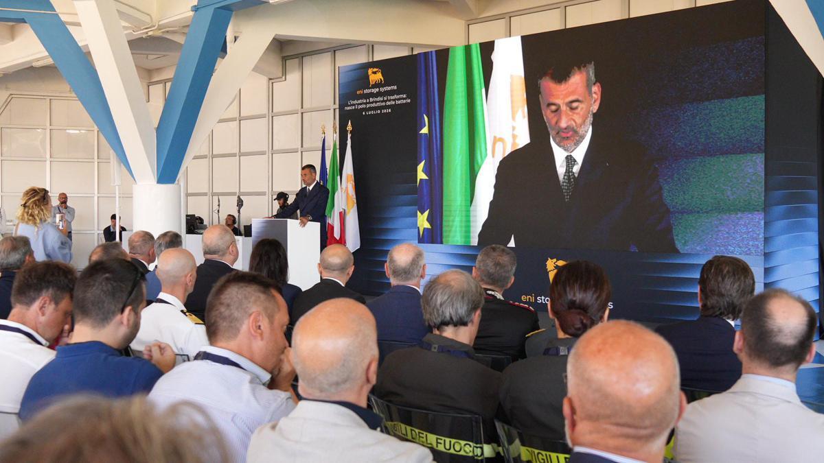 Decaro: "Con la prima pietra del polo di Brindisi nuova stagione industriale" - 