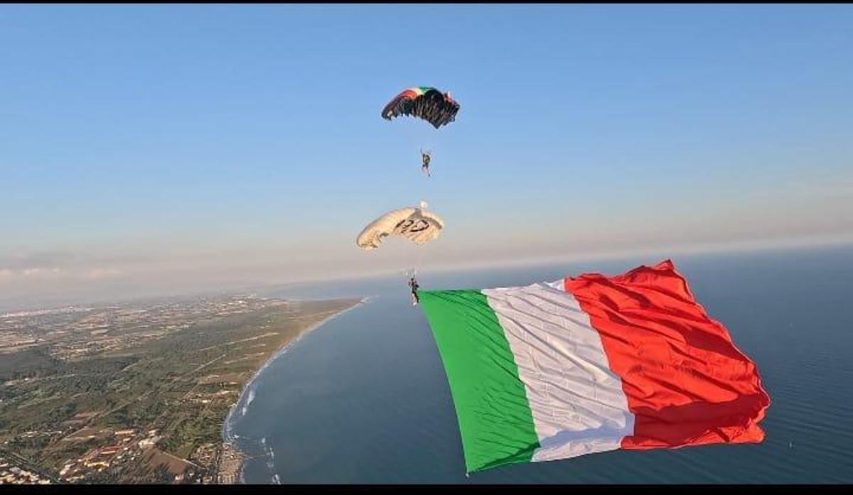 Paracadutismo, Carabinieri conquistano titolo italiano per precisione in atterraggio a squadre, all'Esercito tre titoli individuali - 