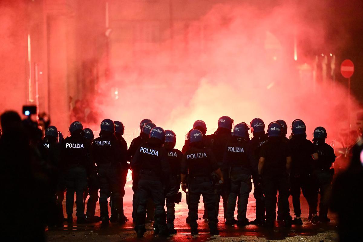 Caso Fakir, Tajani attacca su scontri Bologna: "Inconcepibili violenze", Schlein e Conte difendono Lepore - 