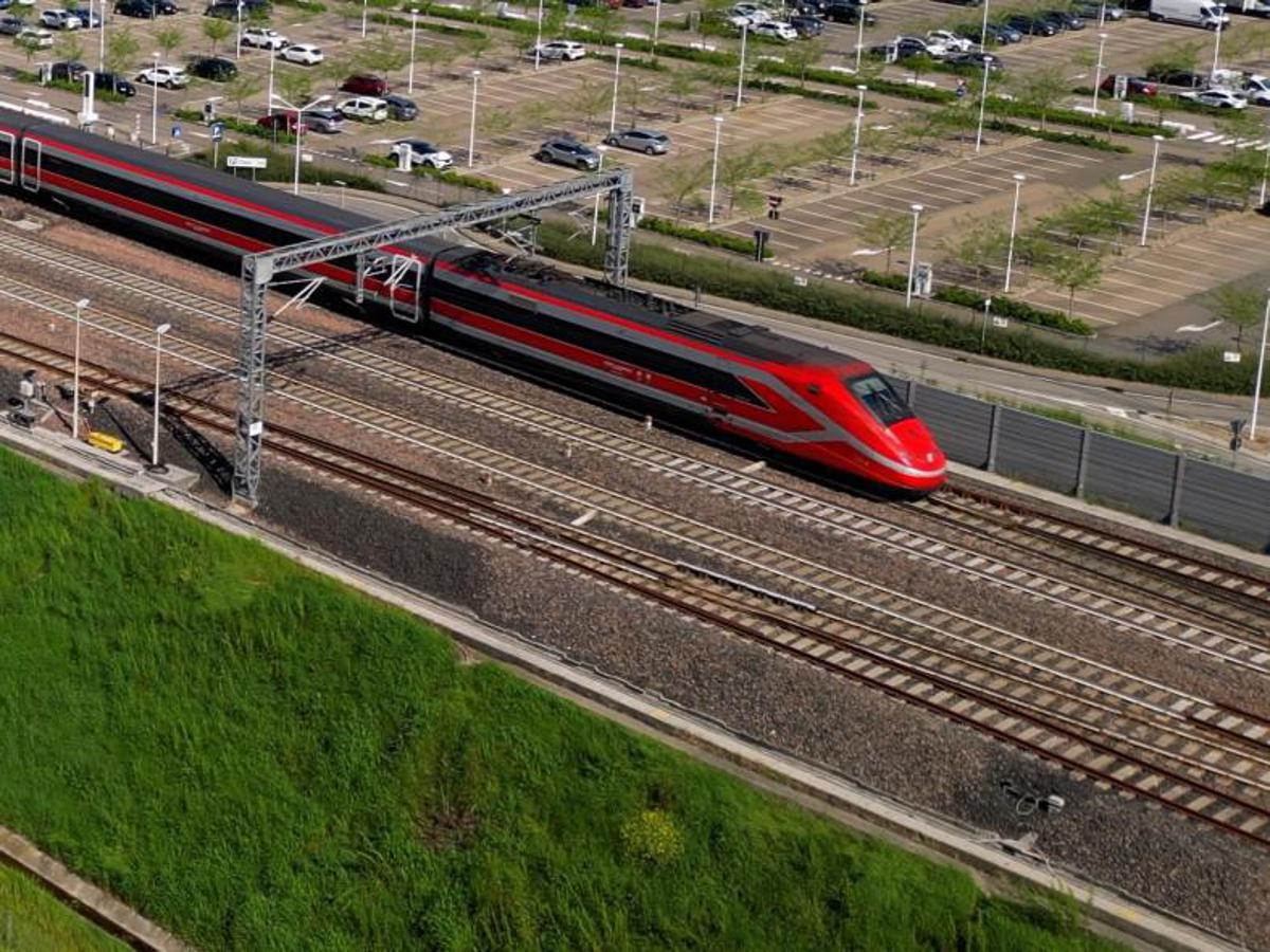 Treni, Italia divisa in due per lavori su ponte a Firenze: previsti ritardi e cancellazioni per Alta Velocità e Regionali - 