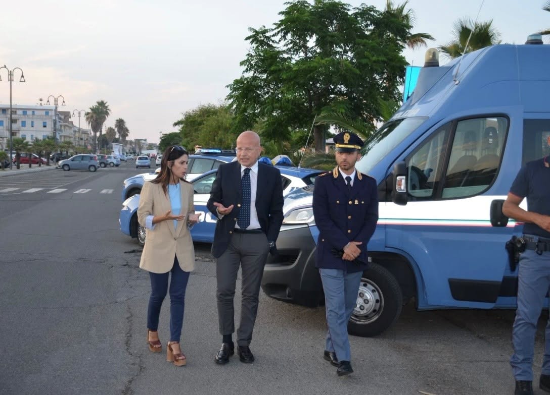 Controlli estivi polizia di stato - Foto Uff Stampa Questura Crotone 2.06.2026