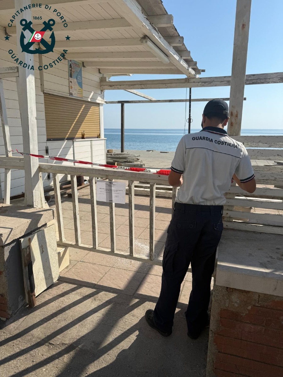 Sequestri - Foto Uff. Stampa Capitaneria di Porto Crotone 7 luglio 2026