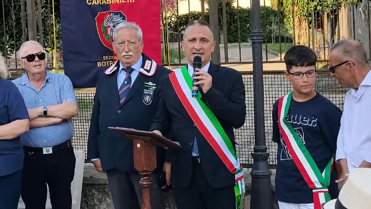 Piazza Don Mimì Graziani - Botricello 11.07.2026 - Foto Uff. Stampa Comune di Botricello 
