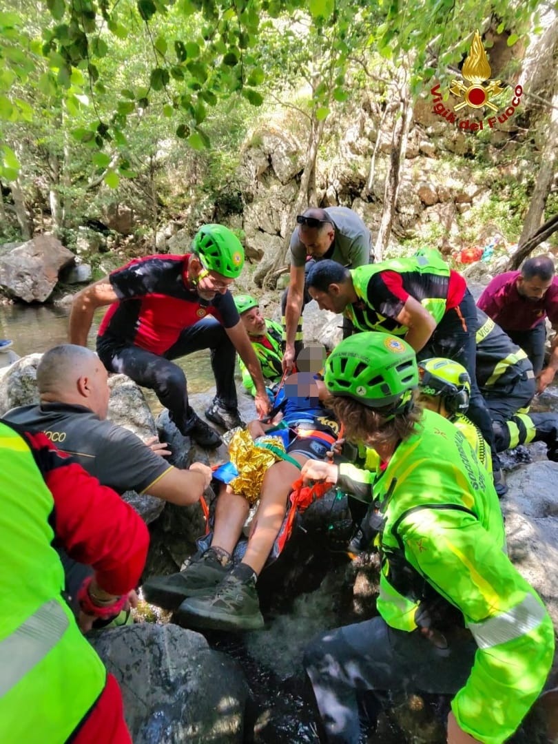 Roccaforte del Greco - Salvataggio - Foto Uff. Stampa Vigili del fuoco 18 luglio 2026