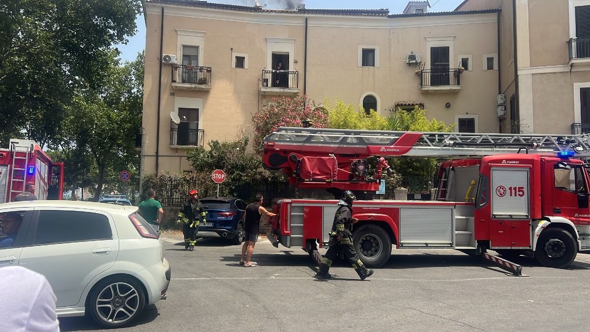 Incendio viale Regina Margherita - Foto Redazione 19.07.2026