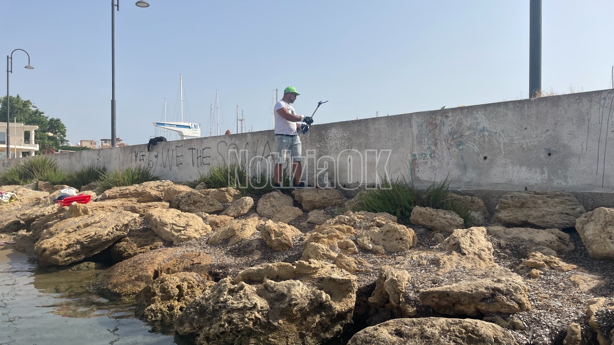 Pulizia Spiaggia volontari Akrea - Foto Redazione 20.07.2026