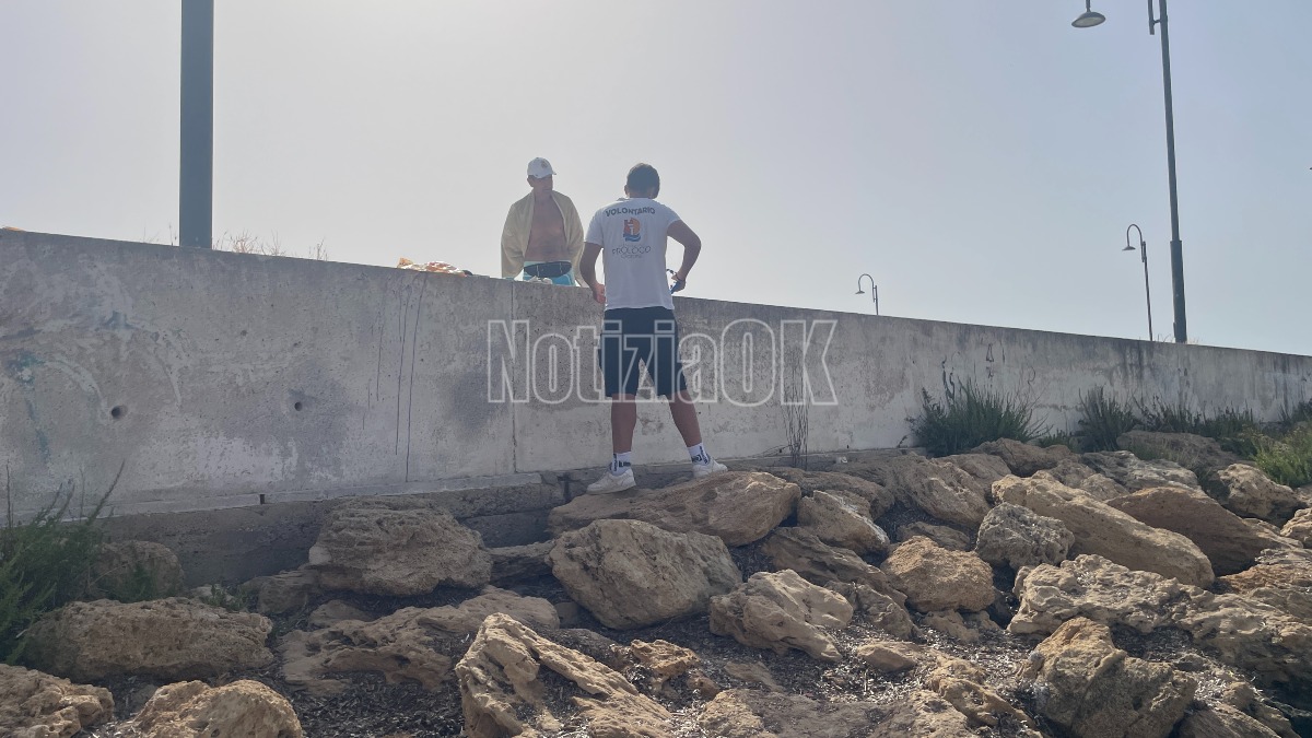 Pulizia Spiaggia volontari Akrea - Foto Redazione 20.07.2026