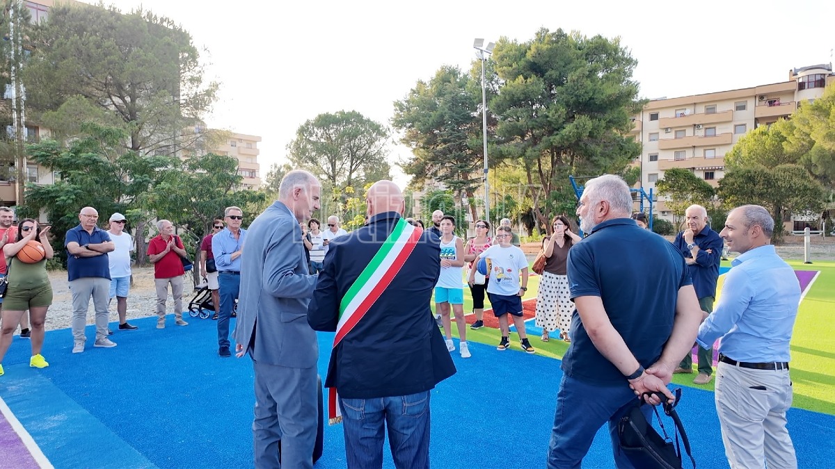 Inaugurazione playground di quartiere - Via Gioacchino da Fiore -  Foto redazione 29.07.2026
