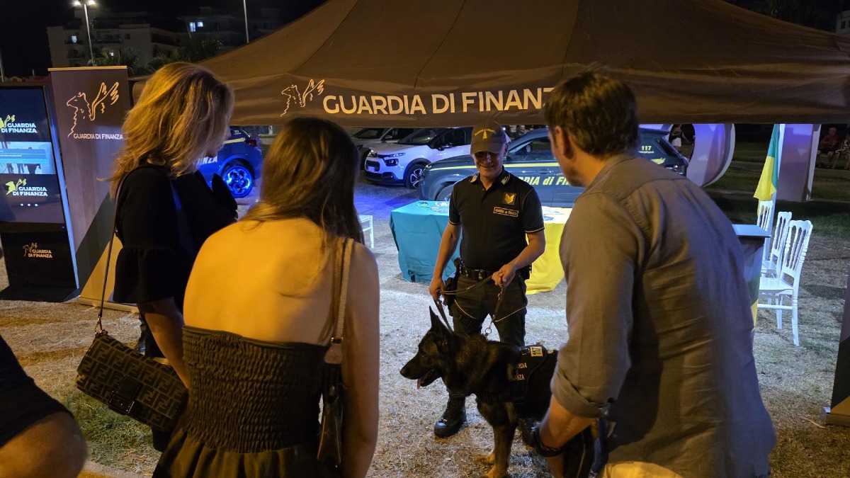 Guardia di finanza al Magna Grecia Film Festival - Foto Uff. Stampa Guardia di finanza 30.07.2026