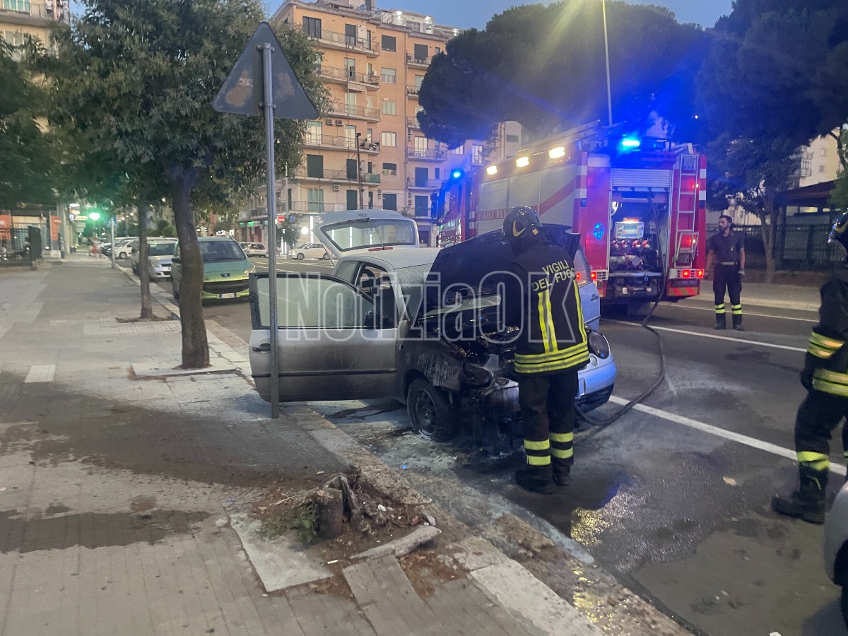 Incendio Macchina Via XXV Aprile - Foto Redazione 31.07.2026