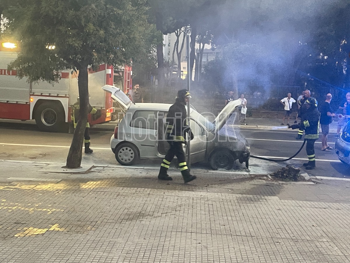 Incendio Macchina Via XXV Aprile - Foto Redazione 31.07.2026
