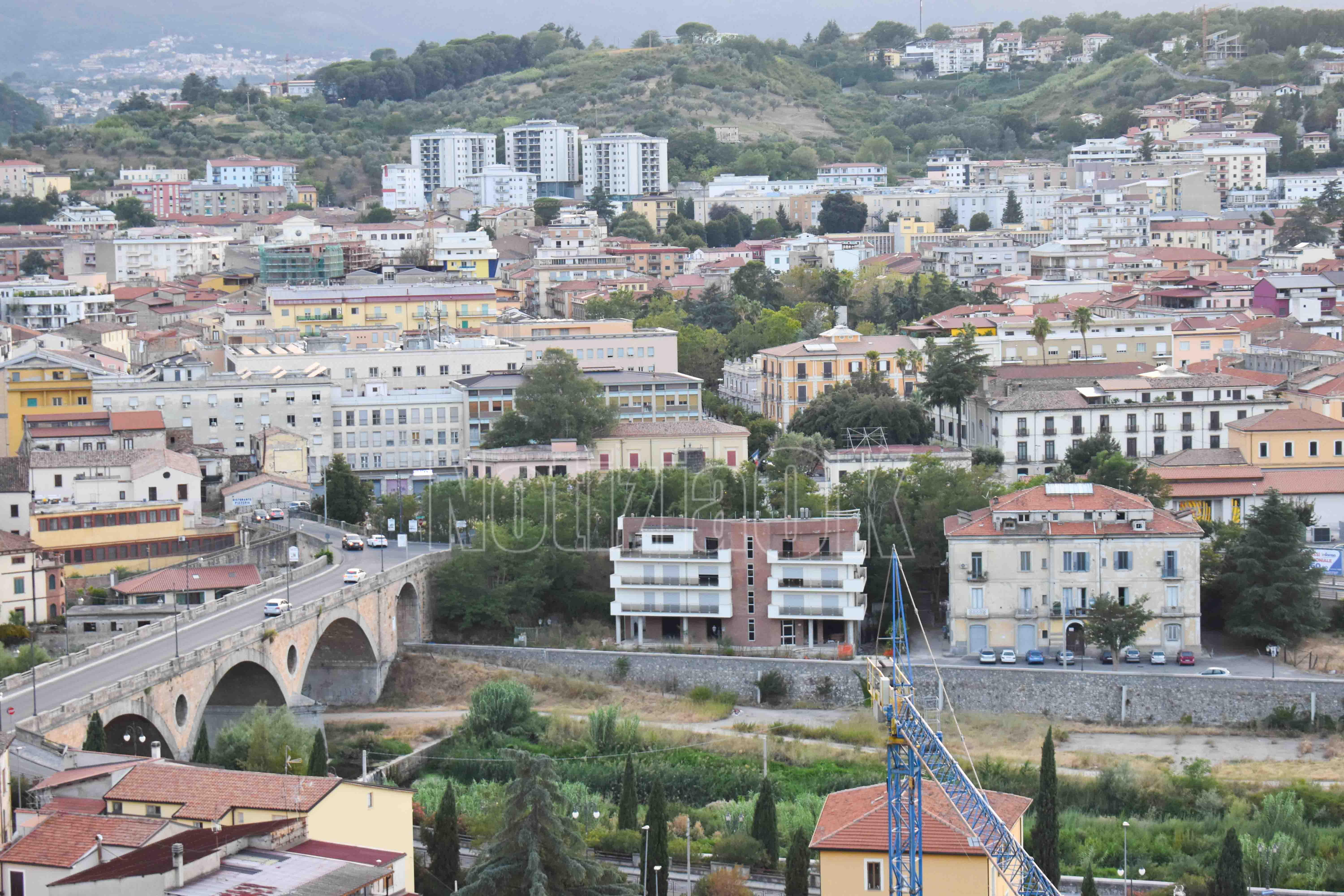 Cosenza si trasforma in un grande cinema a cielo aperto: arrivano “Schermi – Cinema Multipiazza” - Foto: Redazione